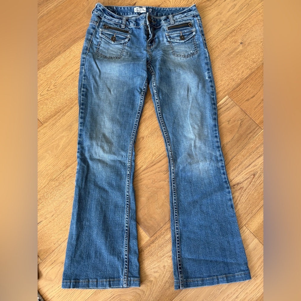 Y2k ultra lowrise front pocket bell bottoms from aeropostale 7/8